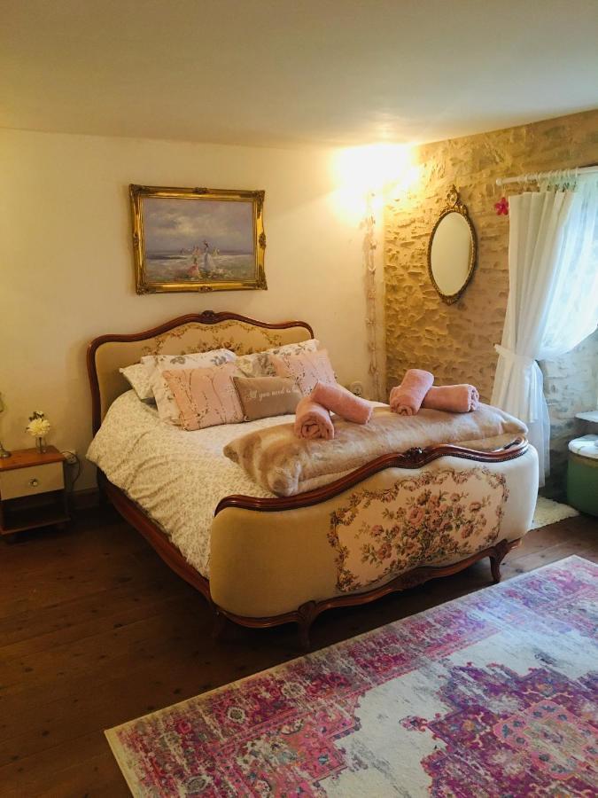 Maison Blanche De Hudson Cussac  Extérieur photo