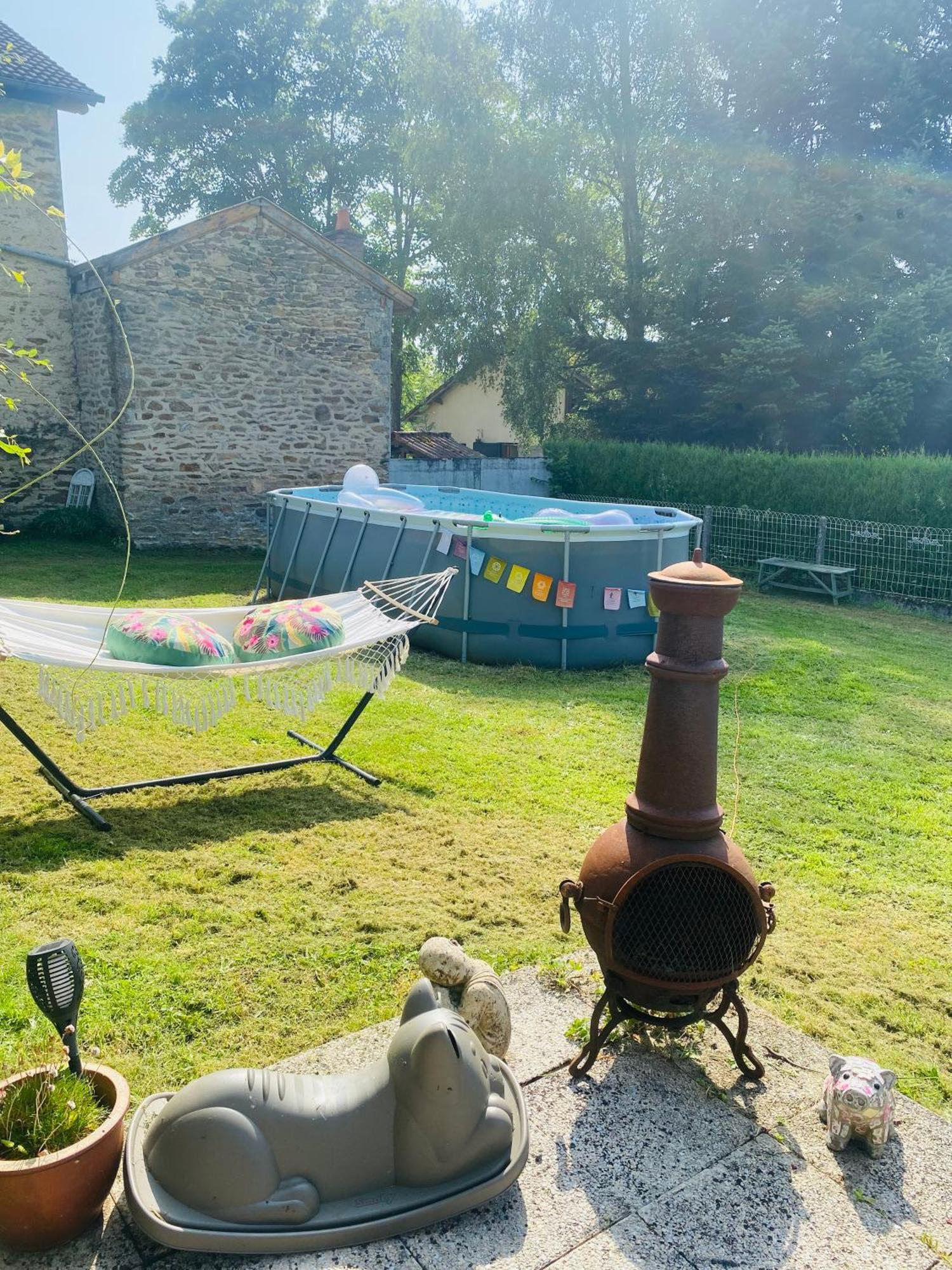 Maison Blanche De Hudson Cussac  Extérieur photo